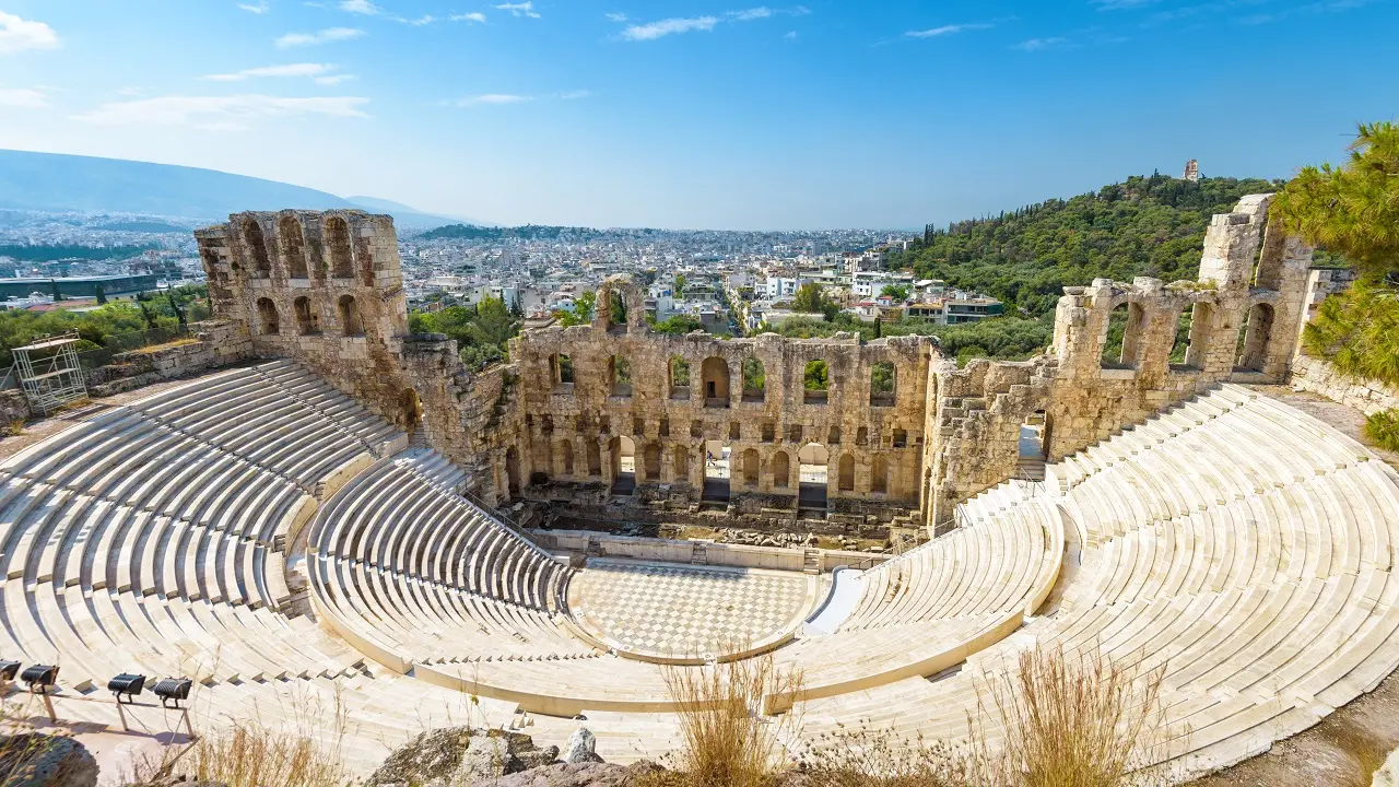 odeon de herodes atticus na acropole de atenas