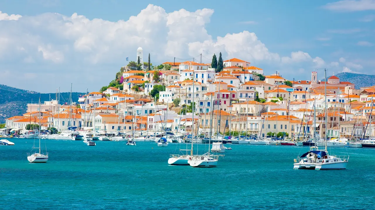 Poros: ilha grega perto de Atenas