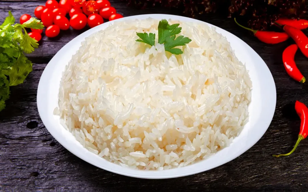 Comer arroz branco faz mal? Harvard afirma que sim!