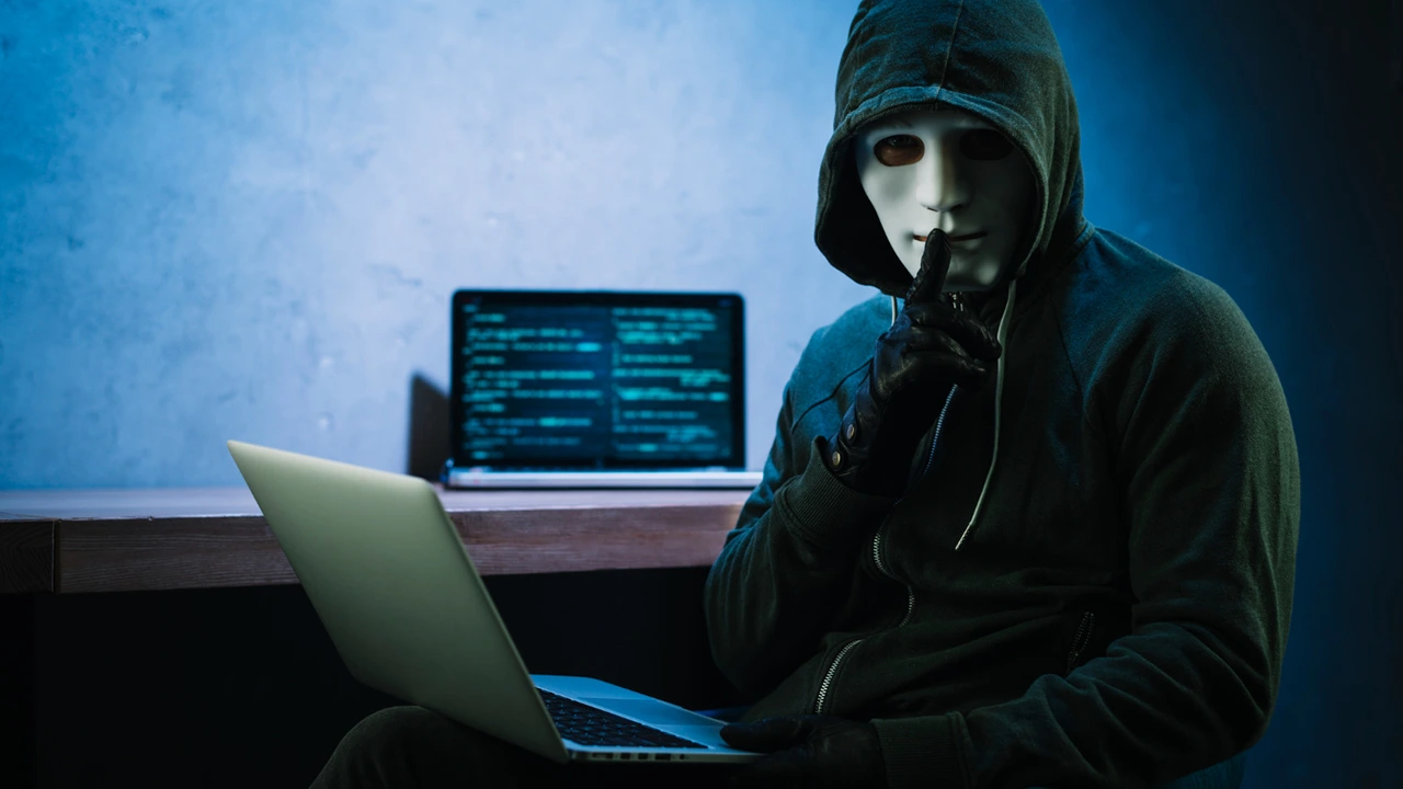 Como os hackers invadem as suas redes sociais?