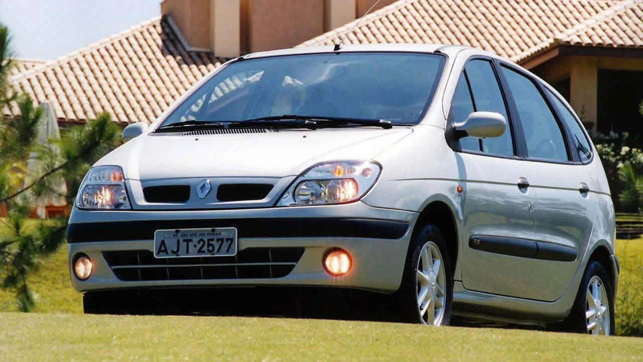 Renault Scenic.