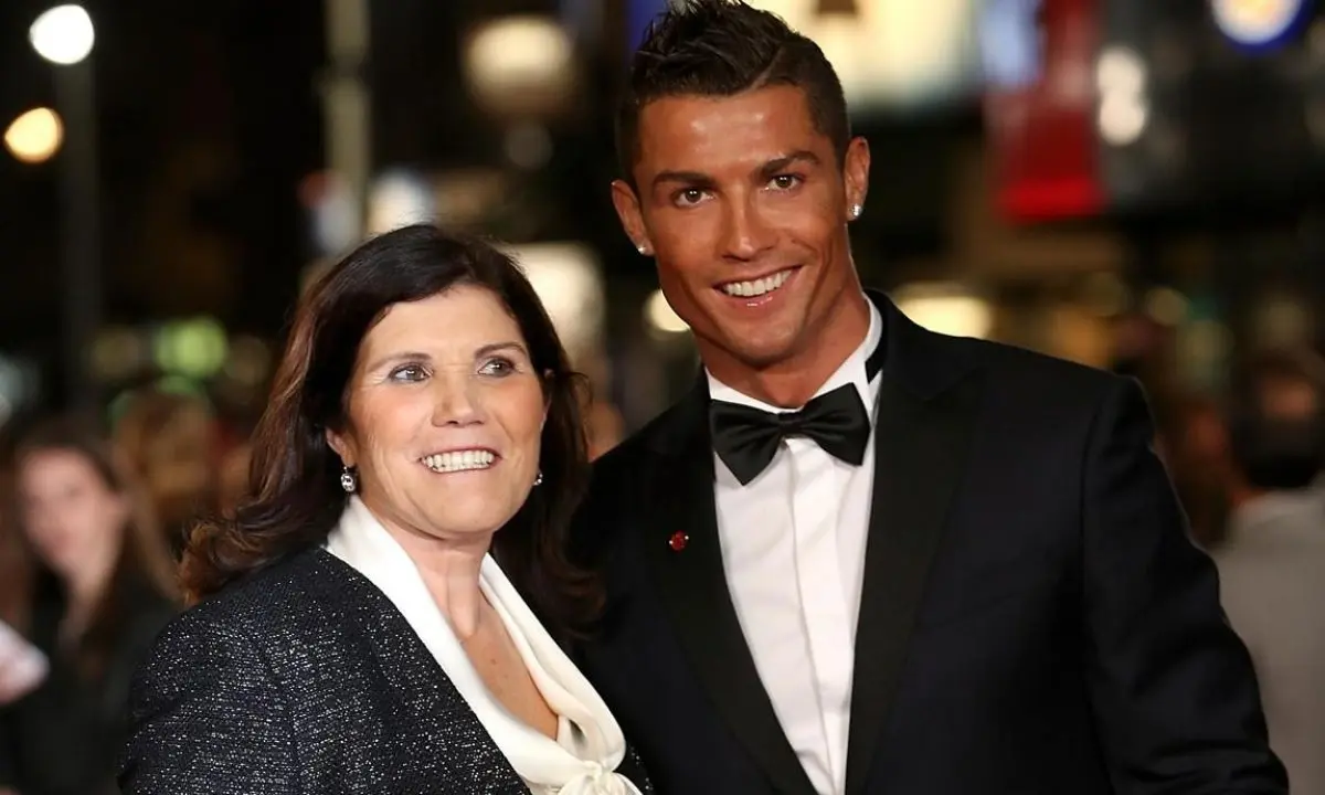 Cristiano Ronaldo com a mãe