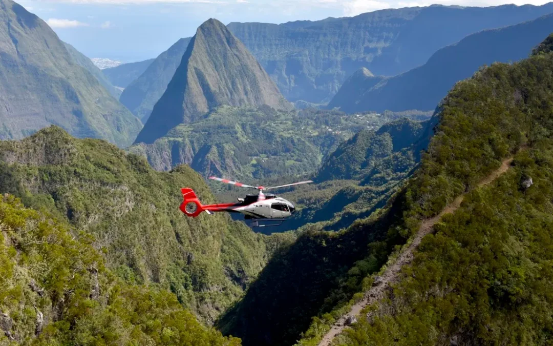 Conheça a ilha vulcânica que tem acesso apenas de helicóptero