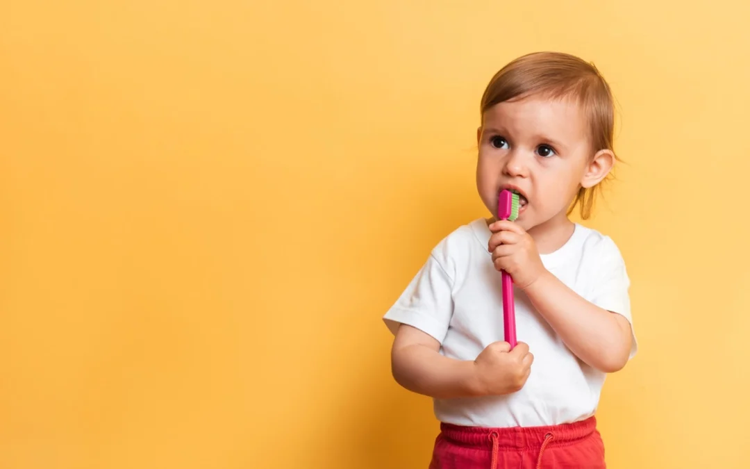 5 truques com pasta de dente que você ainda não conhece, mas deveria